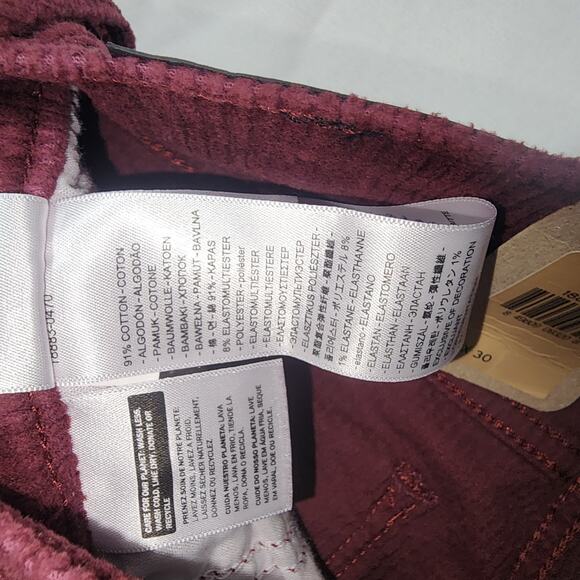 Levi's 724 high rise slim straight corduroy pants 26x30 woman's - Picture 6 of 10